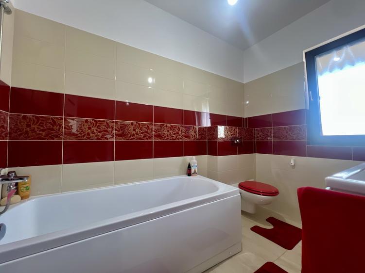 COMISION 0% Casa individuala, 4 camere, 286 mp utili, piscina - Mosnita Noua