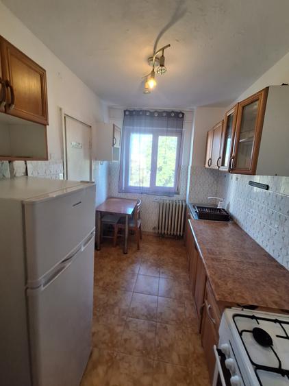 300euro!!!Ap cu 3 camere Zona Dacia