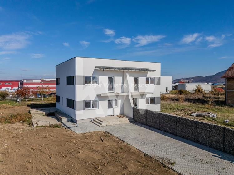 Investeste in viitorul tau – Duplex de exceptie in Cristian - 2