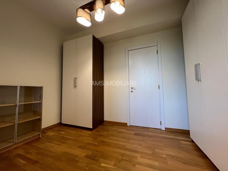 VILA DEOSEBITA / SPATII GENEROASE / CURTE PROPRIE - 28