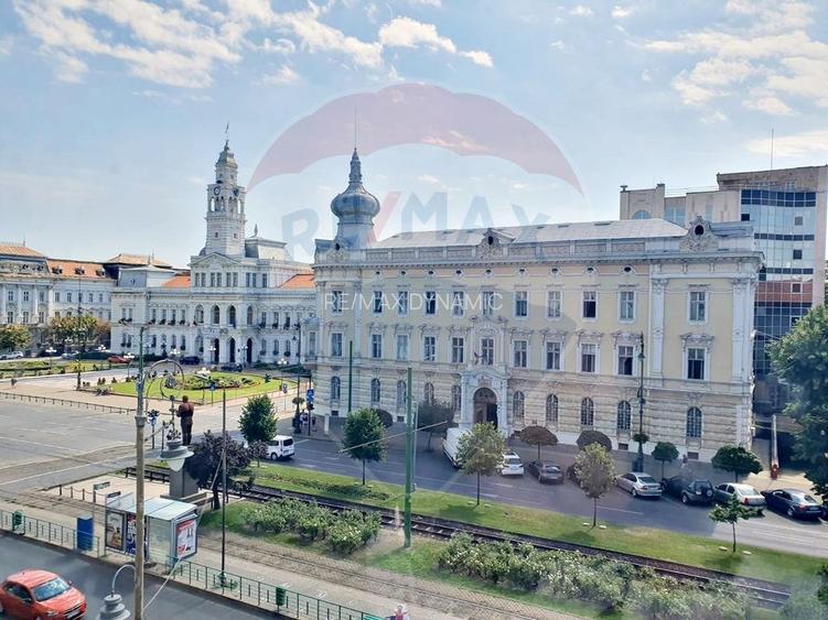 Apartament ultracentral 62 mp cu 2 ferestre spre bulevard - 2