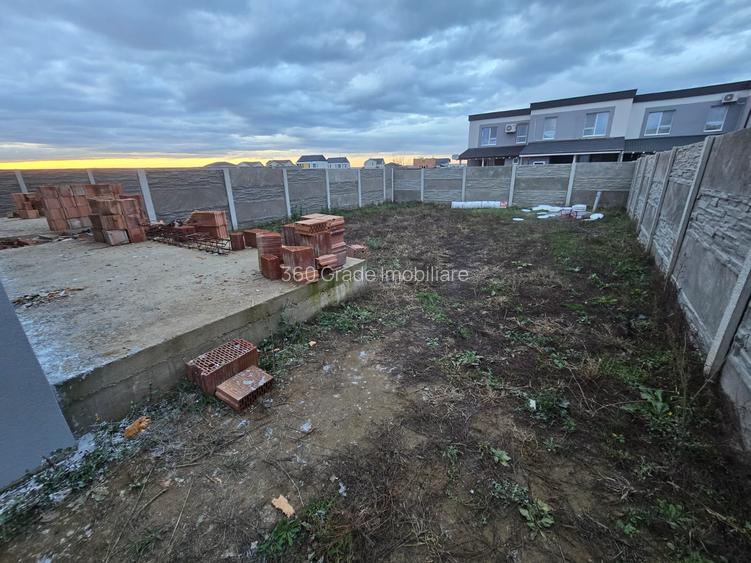 Duplex despartit prin camera tehnica M. Noua - 5