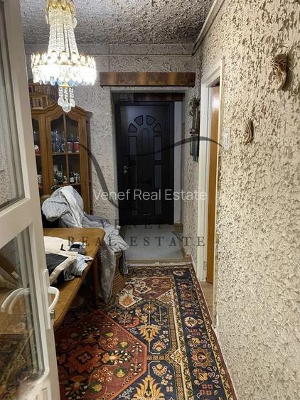 0 Comision 3 Camere 72 mp 2 balcoane 2 bai etaj 10 decomandat Doamna Ghica Ion B - 14