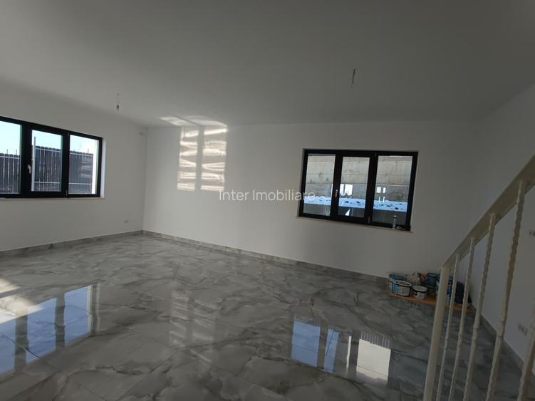 4 camere, 100 mp, de vanzare casa in zona Valea Lupului, ANTIBIOTICE, Cod 161068 - 2