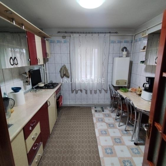 Etaj 1 Ap 2 Camere Decomandat 55mp Mobilat bloc 1984 zona Frumoasa - 4