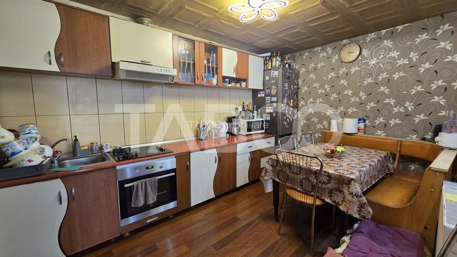 Apartament la casa de vanzare curte comuna Orasul de Jos Sibiu - 9