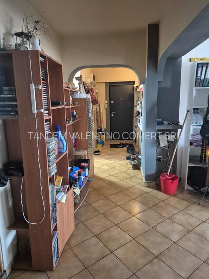 Crangasi stradal , 2 minute metrou - 8