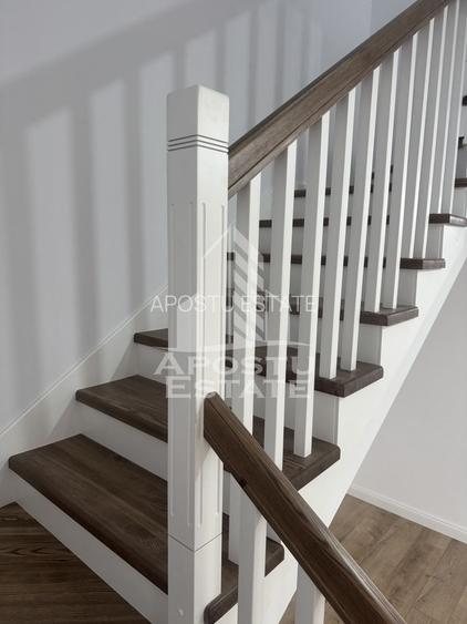 Duplex  despărțit prin garaj și camera tehnică în Giarmata - 11