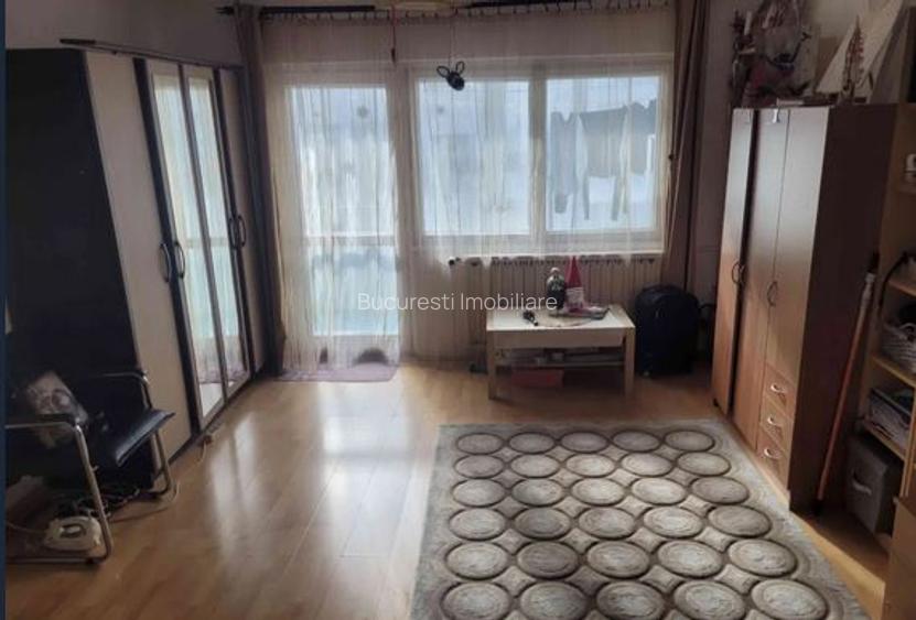 Garsoniera,Decebal,Piata Muncii,Metrou,bl.1990,reabilitat,et.1/4,DECOMANDATA - 2