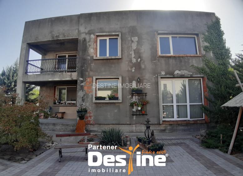 Vila P+1+M la gri, curte libera, zona Magurele - 2