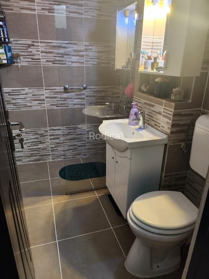 Proprietar apartament 3 cam semidecomandat stradal intersectie Ghica Colentina  - 2