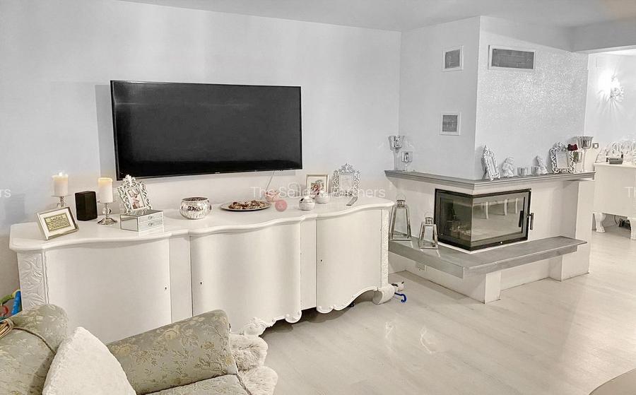 Proprietate compusa din 2 case - 19