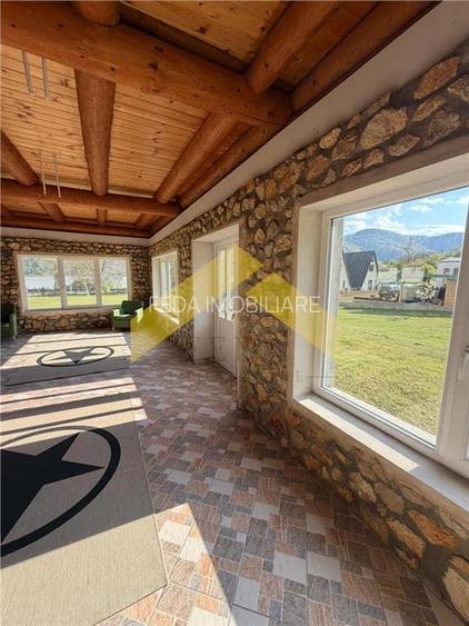 Cabana din piatra de codru si busteni pe Clisura Dunarii, Caraș-Severin - 24