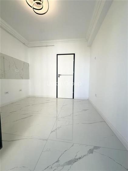 Apartament 2 camere Foarte Spatios, La Alb, Loc de Parcare Inclus - Zona Boreal - 3