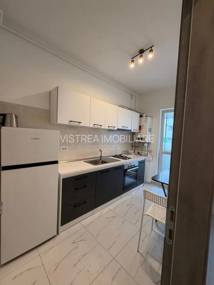 Garsoniera decomandata str. Weiner Palada // Loc de parcare propriu  - 3