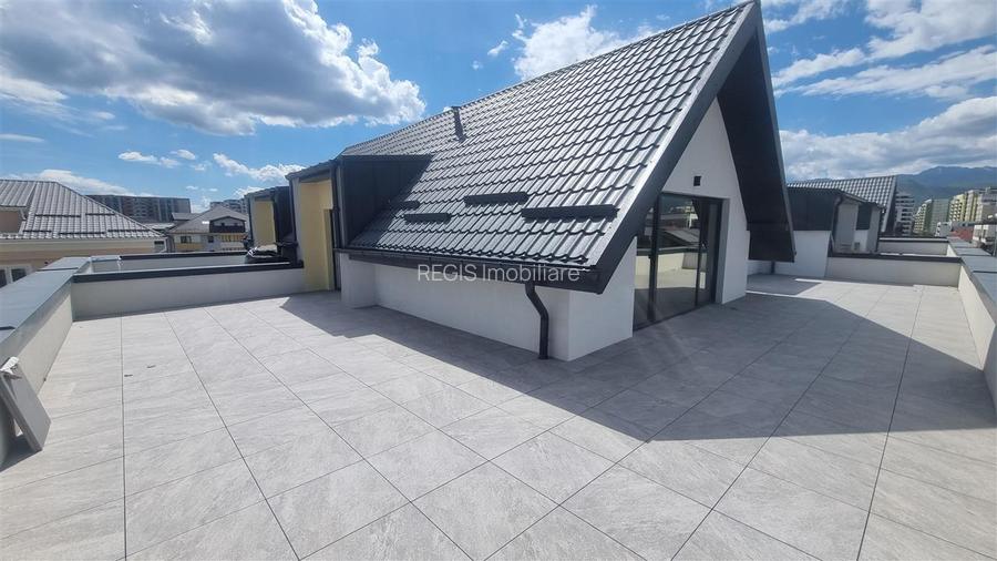 Penthouse de 2.5 camere zona Tractorul - 2