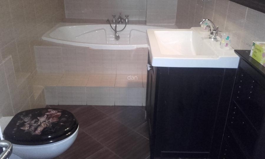 Casa deosebita zona centrala si linistita  - 7