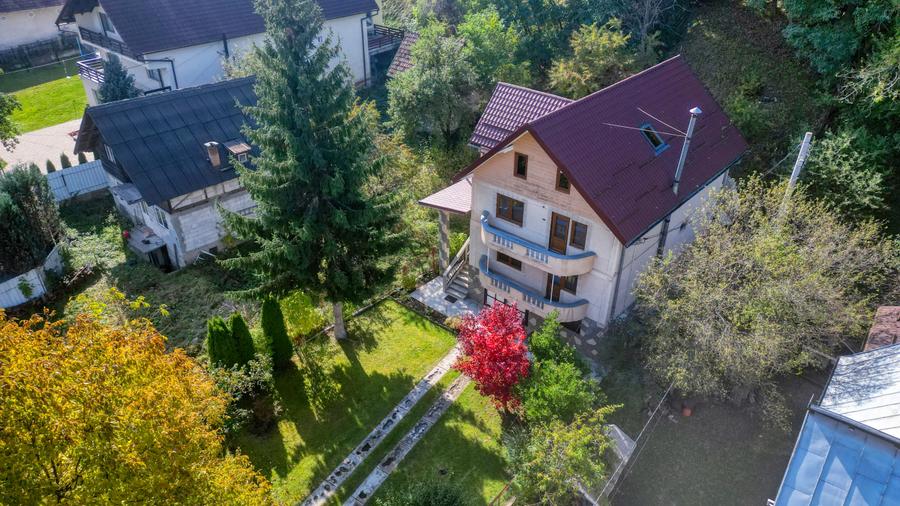 Proprietate deosebita, eleganta, generoasa, com. Bran, sat Simon, jud. Brasov