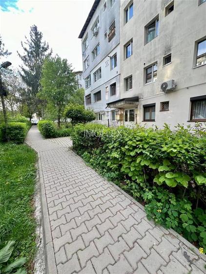 Apartament 2 camere zona Tic Tac - comision 0 - 8