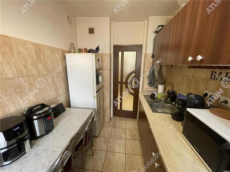 Apartament 3 camere decomandate balcon zona Mihai Viteazu Sibiu