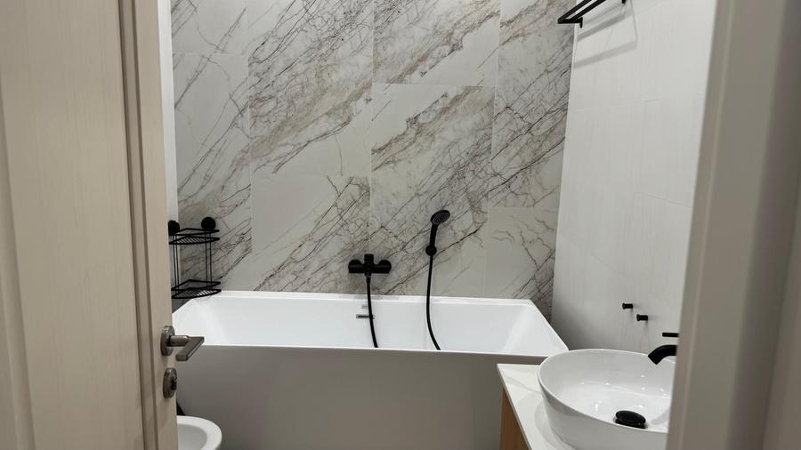 Centru - apartament 3 camere in bloc nou