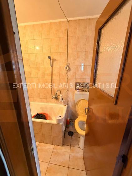 Apartament 3 camere, situat in zona Dacia - 11