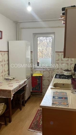 Nord,se vinde la parter,apartament decomandat 3 camere ,pret 78000 euro. - 2