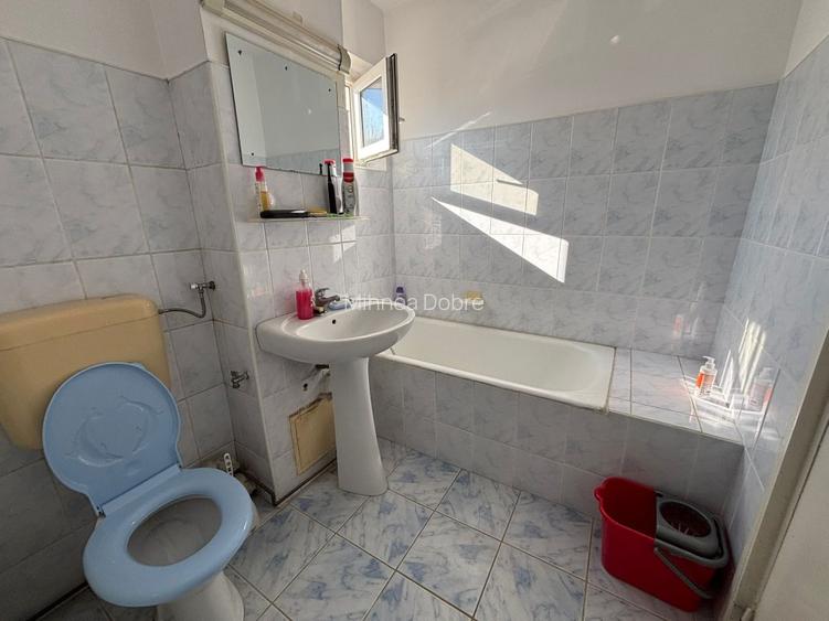 URGENT Apartament 3 camere str Stanjeneilor - 8