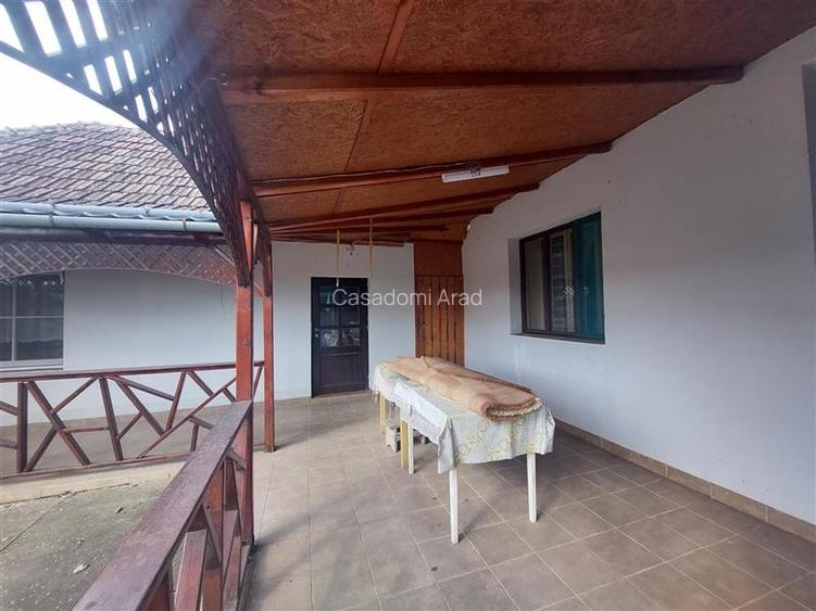 Casa cu teren de 3.500 mp in Santana! Ideal pentru proiect rezidential! - 3