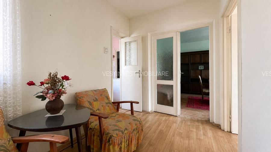 Apartament cu 3 camere, Rogerius, Etaj Intermediar - 5