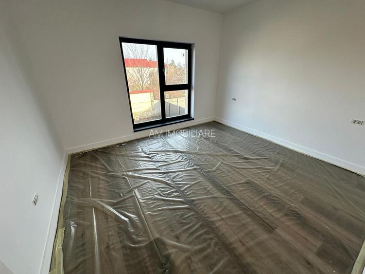 CASA SINGULARA, TOATE UTILITATILE, 4 CAMERE, TEREN 400 MP, COMISION 0% - 17