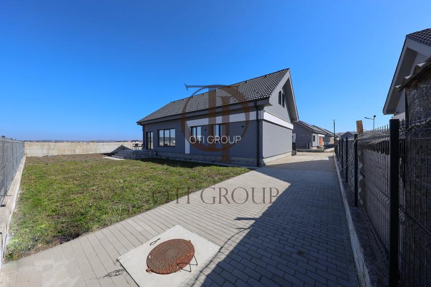 Casa individuala cu 540mp teren la cheie, langa KM 17 - 29
