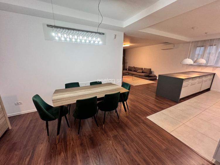 Apartament spatios in vila - cu curte - 9