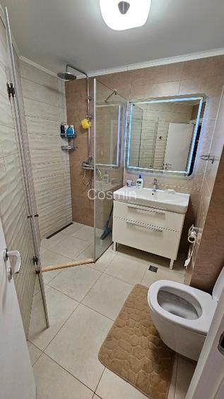 De vanzare apartament 4 camere, Inel 2 - 8