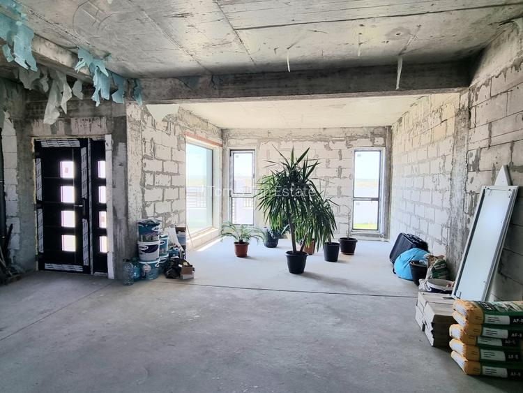 Casa P+1 in Navodari, cartier Midia Sat, vedere spre Lacul Tasaul - 5