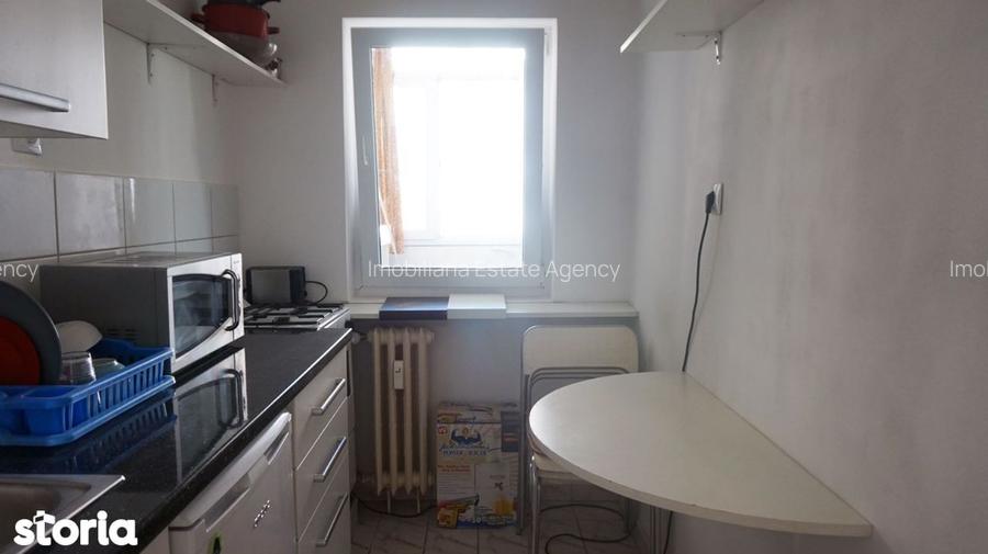 Garsoniera Dristor, bloc stradal, 4 minute de metrou, mobilată si utilată modern - 6