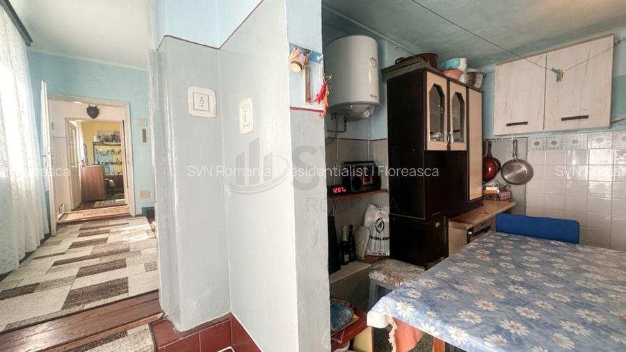 REV2005148 Casa de vanzare Polona l Curte - 6