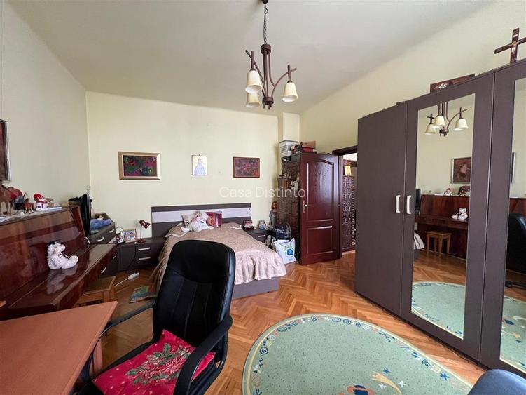 Casa cu 3 camere in zona parcului Regina Maria - 8