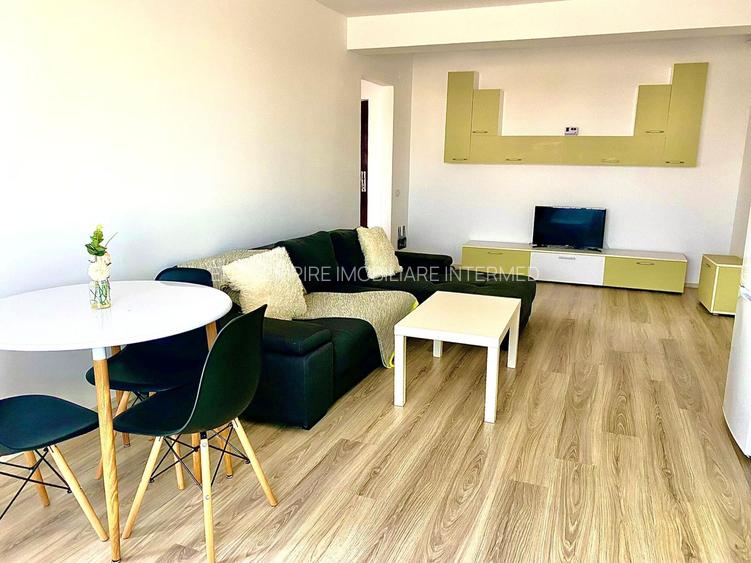 Apartament de închiriat cu 2 camere, situat în zona Km 5 - 2