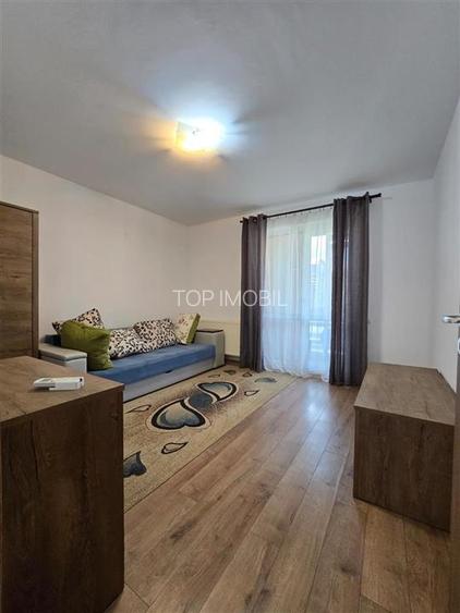 Etaj 2 - Complex Eos Rediu, 3 camere decomandat cu geam la baie, 2 balcoane - 4