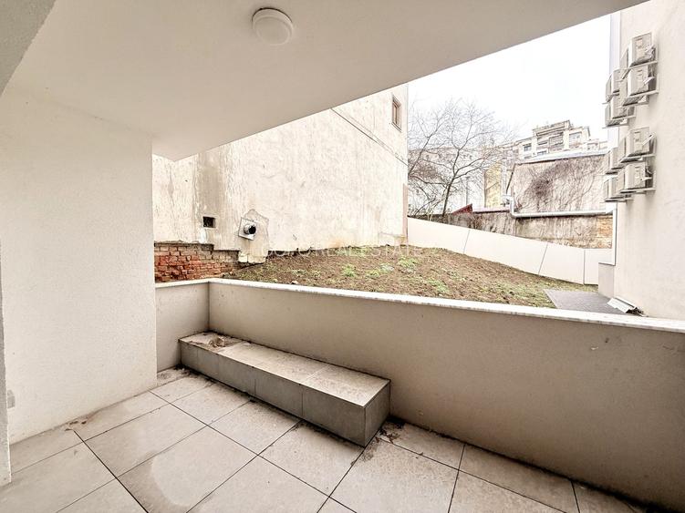 Tribunal Bulevardul Unirii 2 camere 147 mp 60 utili terasa 6 mp curte 81 mp 2025 - 13