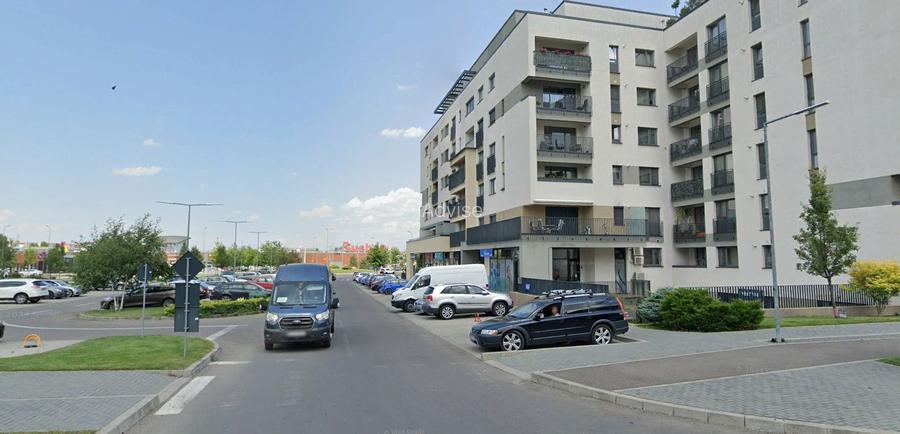 Spațiu Comercial de Vânzare - Investiție cu Chiriaș - 2