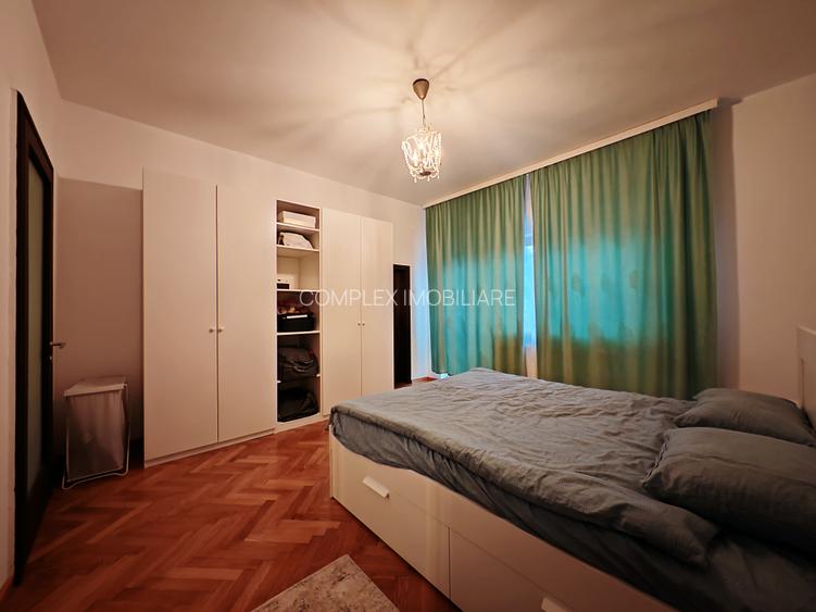 Piata Constitutiei | Poiana Florilor |  Etaj 2 din 4 la cheie | centrala proprie - 8