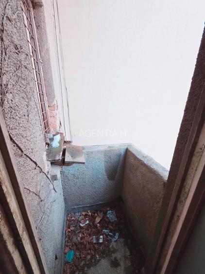 Caderea Bastiliei, apt. 2 camere, etaj 1, balcon,50mp, pe lista de U 3 - 34