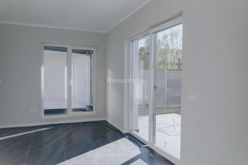 Vand case individuale in Remetea Mare la cheie! - 4