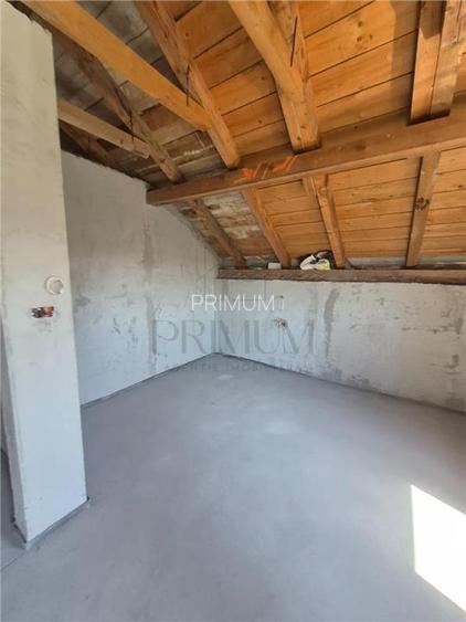 Casa Individuala - intabulata - la gri - zona foarte buna - 18