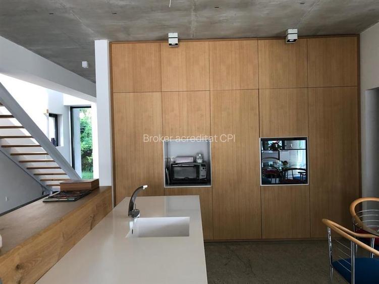 VANZARE VILA LUX individuala 6 camere EROU IANCU NICOLAE JOLIE VILLE BANEASA - 4