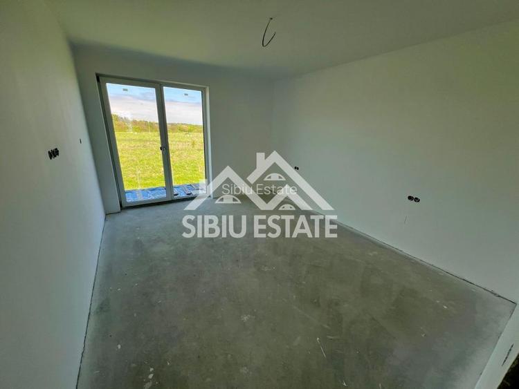 Casă Individuală cu Garaj , Calea Cisnadiei, zona Casa de Apă - 14