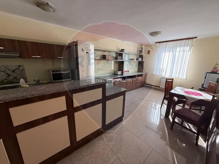 De închiriat Hotel 24 de camere si 3 apartamente, Calea Clujului - 5