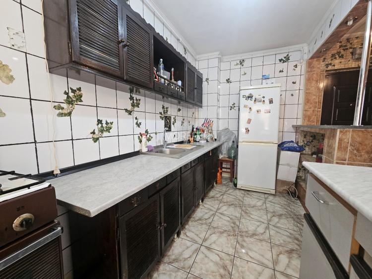 Vanzare Apartament 3 camere, Brancoveanu intersectie cu Nitu Vasile - 9